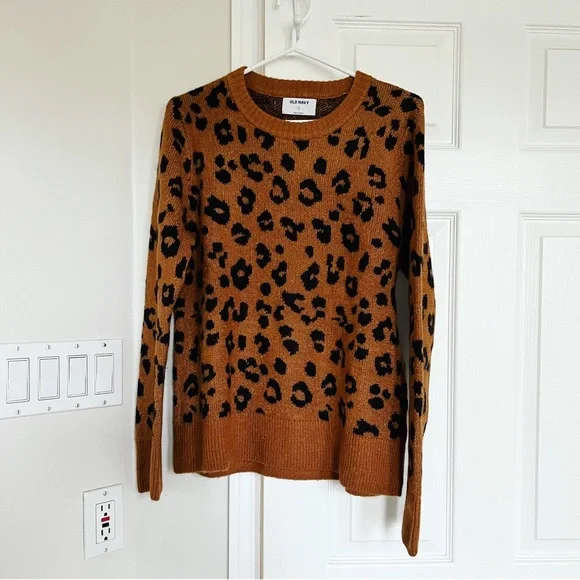 Old Navy Leopard Womens Sweater Cozy Leopard-Print Crew-Neck